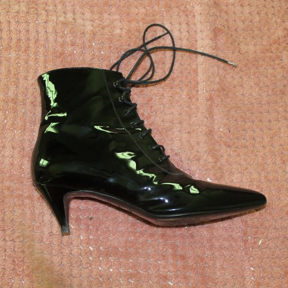 SAINT LAURENT KITTEN HEEL LACE-UP ANKLE CAT BOOT. - Picture 4 of 8